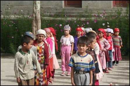 20080307-school kinds in Kusrap.jpg
